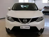 Usata Nissan Qashqai Acenta 110 CV (80 kW) 2015 Bianco SUV