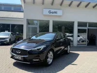 Usata Infiniti Q30 Premium 170 CV (125 kW) 2016 Nero Berlina