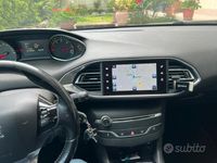 Usata Peugeot 308 116 CV (85 kW) 2015 Marrone Berlina