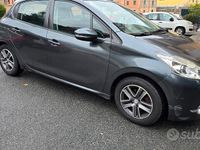 Usata Peugeot 208 Allure 68 CV (50 kW) 2015 Grigio Utilitaria