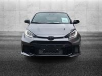 Usata Toyota Yaris 280 CV (205 kW) 2024 Argento metallizzato Utilitaria