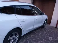 Gebraucht Ford Focus 120 PS (88 kW) 2021 Weiß Kleinwagen