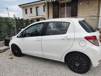Usata Toyota Yaris Active 90 CV (66 kW) 2012 Utilitaria