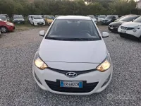 Usata Hyundai i20 Edition 75 CV (55 kW) 2013 Bianco Utilitaria