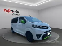 Usata Toyota Proace Verso Lounge 120 CV (88 kW) 2019 Bianco Station wagon