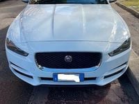Usata Jaguar XE 180 CV (132 kW) 2018 Bianco Berlina