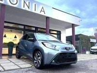 Nuova Toyota Aygo X Team 72 CV (52 kW) 2025 Celestite grey /night sky blac SUV