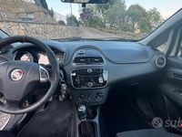 Usata Fiat Punto Evo Dynamic 69 CV (50 kW) 2011 Bianco Utilitaria