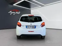 Usata Peugeot 208 Allure 75 CV (55 kW) 2018 Bianco Utilitaria