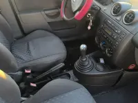Usata Ford Fiesta 80 CV (58 kW) 2004 Grigio Utilitaria
