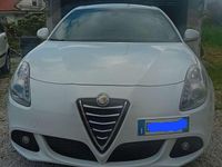 Usata Alfa Romeo Giulietta Distinctive 105 CV (77 kW) 2011 Bianco Utilitaria