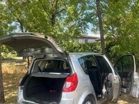 Usata Renault Scénic II 130 CV (95 kW) 2007 Grigio Monovolume