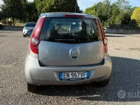 Usata Opel Agila 94 CV (69 kW) 2012 Grigio Utilitaria