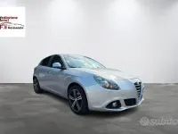 Usata Alfa Romeo Giulietta Exclusive 175 CV (128 kW) 2015 Grigio Utilitaria