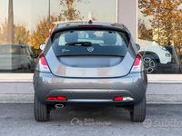 Usata Lancia Ypsilon S 69 CV (50 kW) 2022 Argento Utilitaria