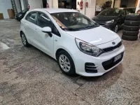 Usata Kia Rio 83 CV (61 kW) 2015 Bianco Berlina