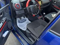 Second-hand Renault Clio IV 95 CP (69 kW) 2018 Berlinǎ