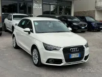 Usata Audi A1 Ambition 90 CV (66 kW) 2012 Bianco Utilitaria