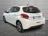 Usata Peugeot 208 Allure 100 CV (73 kW) 2018 Bianco Utilitaria
