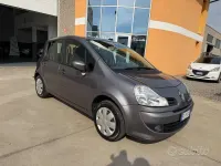Usata Renault Modus Dynamique 75 CV (55 kW) 2010 Grigio Monovolume