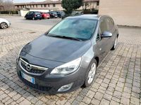 Usata Opel Astra Cosmo 116 CV (85 kW) 2010 Grigio Berlina