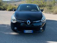 Second-hand Renault Clio IV 75 CP (55 kW) 2013 Negru Hatchback