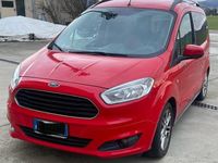 Usata Ford Tourneo 101 CV (74 kW) 2018 Rosso Monovolume