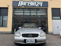 Usata Mercedes SLK200 136 CV (100 kW) 1998 Argento Cabrio