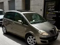 Usata Lancia Musa 95 CV (69 kW) 2007 Giallo Monovolume