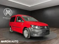 Usata VW Caddy Trendline 102 CV (75 kW) 2017 Rosso pastello Monovolume