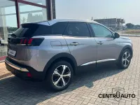 Usata Peugeot 3008 Allure 131 CV (96 kW) 2017 Grigio artense SUV
