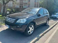 Usata Mercedes ML320 Chrome 224 CV (164 kW) 2007 Nero SUV