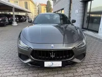Usata Maserati Ghibli 330 CV (242 kW) 2022 Grigio / metallizzato Berlina