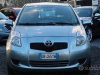 Usata Toyota Yaris 89 CV (65 kW) 2006 Grigio Berlina