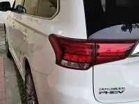 Usata Mitsubishi Outlander P-HEV Instyle 135 CV (99 kW) 2019 Bianco SUV