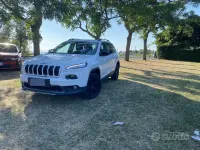 Usata Jeep Cherokee Night Eagle 200 CV (147 kW) 2017 Bianco SUV