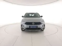 Usata VW T-Roc Life 116 CV (85 kW) 2025 Pyrit silver metallizzato nero SUV