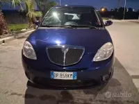 Begagnad Lancia Ypsilon 75 HK (55 kW) 2008 Blå Halvkombi