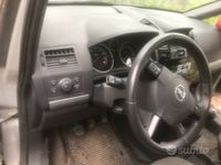 Usata Opel Zafira 150 CV (110 kW) 2010 Grigio Monovolume