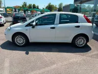 Usata Fiat Punto Street 69 CV (50 kW) 2015 Bianco Utilitaria