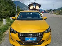 Usata Peugeot 208 Active 101 CV (74 kW) 2020 Giallo Utilitaria