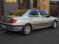 Usata Peugeot 406 133 CV (97 kW) 2003 Argento Berlina