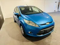 Gebraucht Ford Fiesta Titanium 82 PS (60 kW) 2010 Blau Limousine