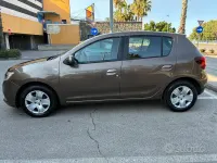 Usata Dacia Sandero 73 CV (53 kW) 2019 Marrone Utilitaria