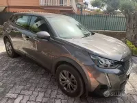Usata Peugeot 2008 GT 110 CV (80 kW) 2021 Grigio SUV