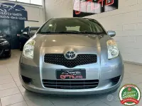 Usata Toyota Yaris Sol 69 CV (50 kW) 2006 Grigio Berlina