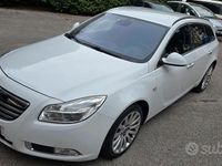 Usata Opel Insignia Cosmo 130 CV (95 kW) 2012 Bianco Station wagon