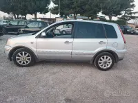 Usata Ford Fusion 68 CV (50 kW) 2010 Grigio Utilitaria