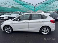 Usata BMW 225 Active Tourer iPerformance 136 CV (100 kW) 2019 Bianco Monovolume