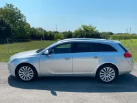 Usata Opel Insignia Cosmo 160 CV (117 kW) 2010 Argento Station wagon